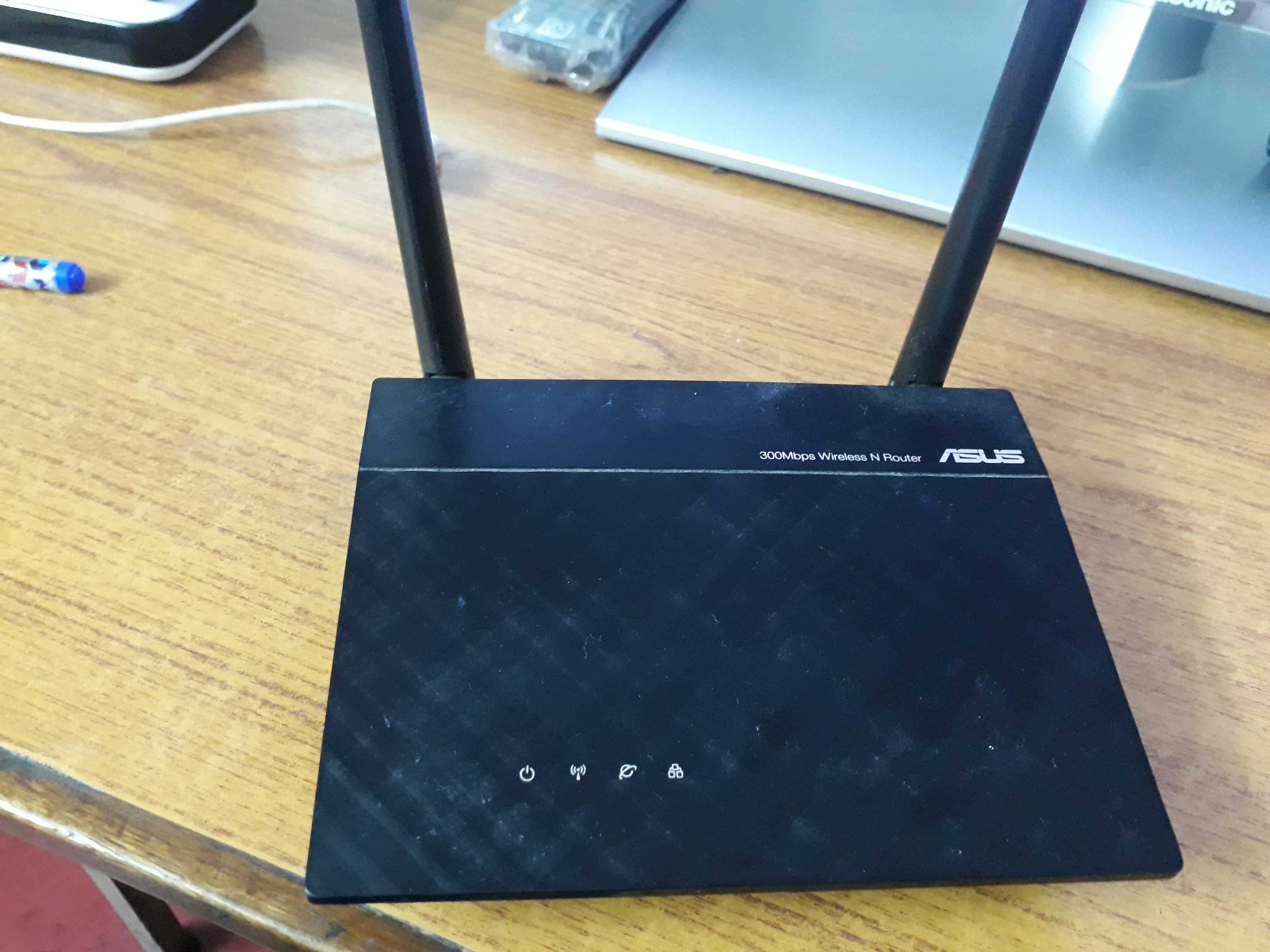 How To Reset ASUS RT-N21 Router – mceworld